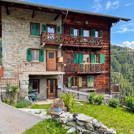 Appartamento With Mountain View In Mont-noble, 85 M² Mase