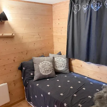 With Mountain View In Mont-noble, 85 M² Appartamento Mase